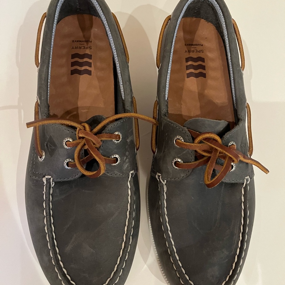 Dark blue, new and not used, elegant shoes, size 9 and great quality